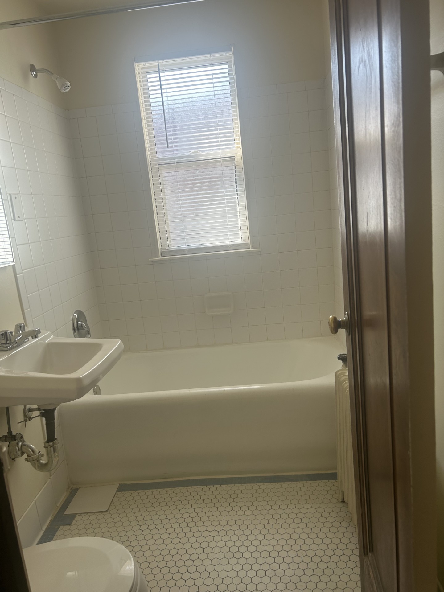 507 Bathroom pt.1